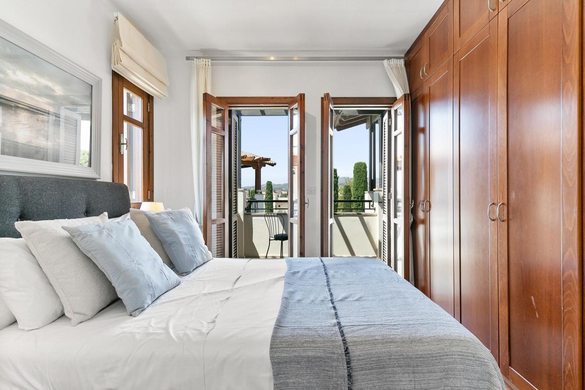 2 Bedroom Apartment Chloe With Communal Pool, Aphrodite Hills Resort Куклія Екстер'єр фото