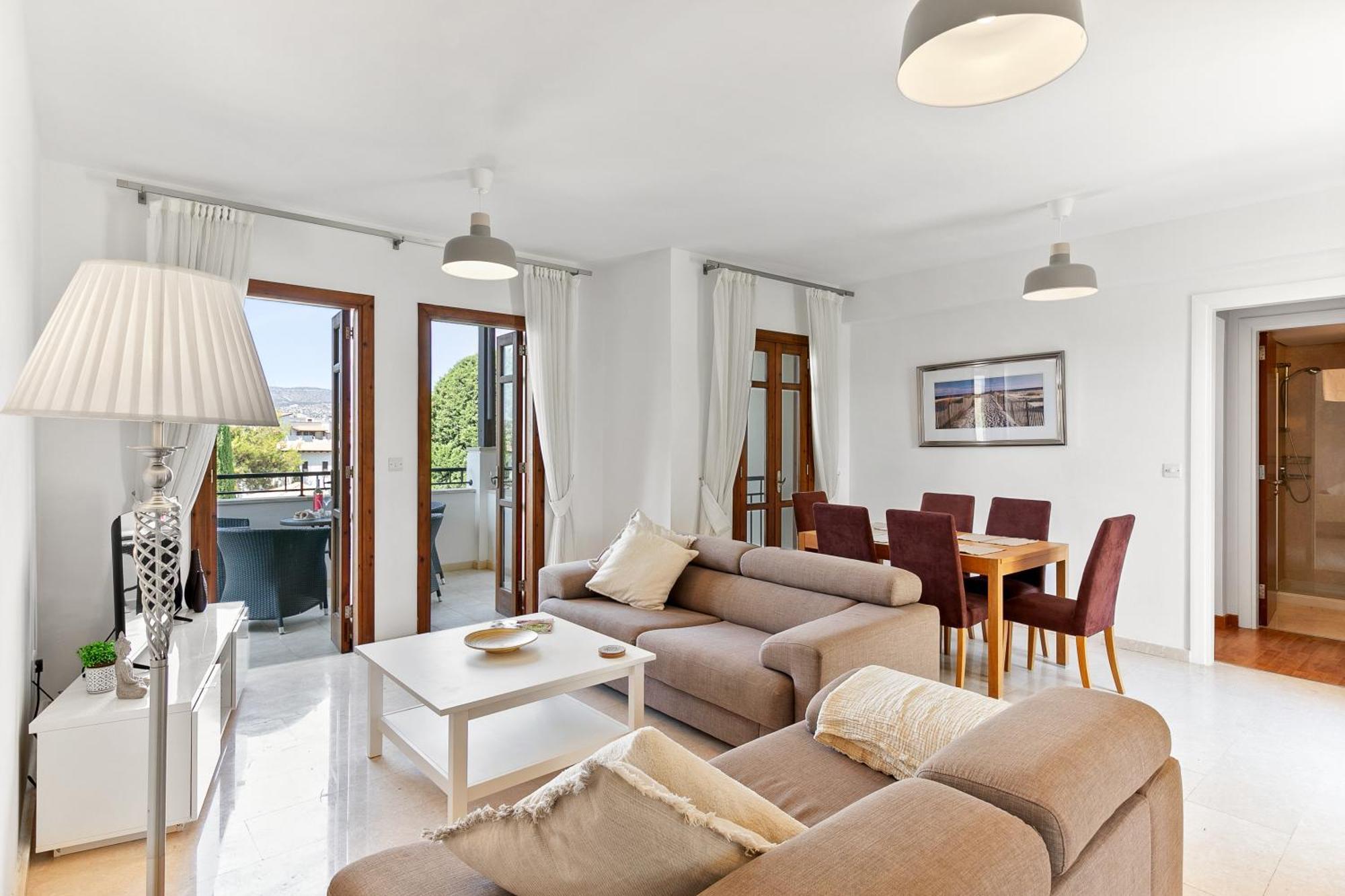 2 Bedroom Apartment Chloe With Communal Pool, Aphrodite Hills Resort Куклія Екстер'єр фото